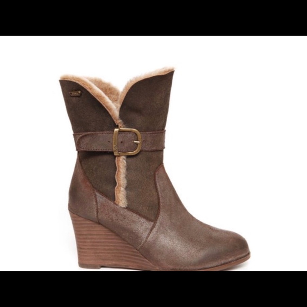 EMU Australia Anakie Wedge size 7